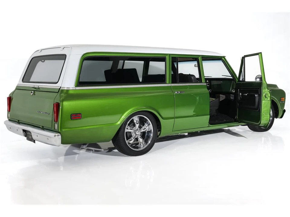 1972 Chevrolet Suburban 6th Gen - Image 18 of 31