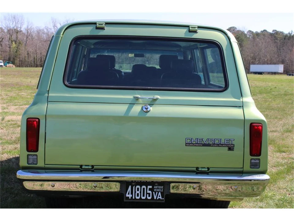 1972 Chevrolet Suburban 6th Gen - Image 7 of 17