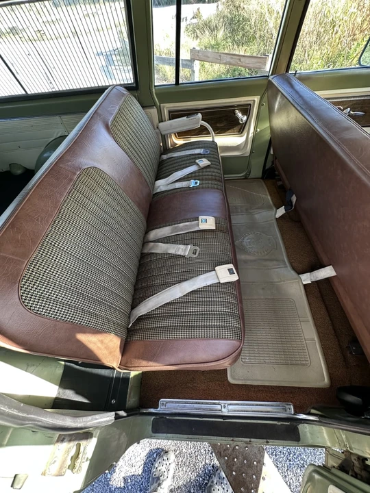 1972 Chevrolet Suburban 6th Gen - Image 21 of 31