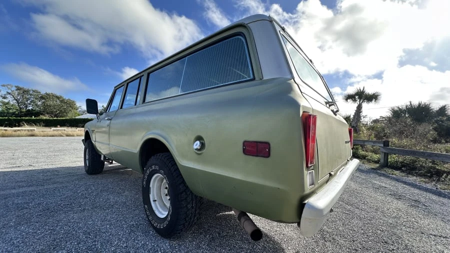 1972 Chevrolet Suburban 6th Gen - Image 3 of 31