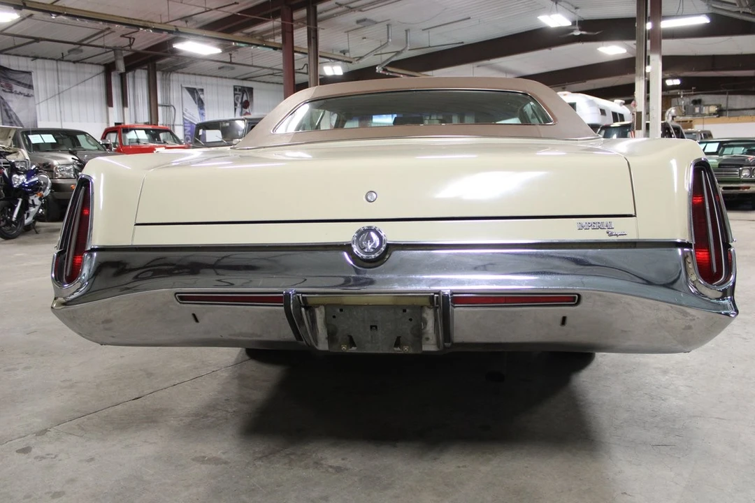 1972 Chrysler Imperial 3rd Gen - Image 5 of 12