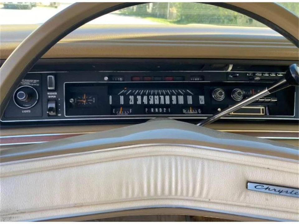 1972 Chrysler New Yorker - Image 11 of 21