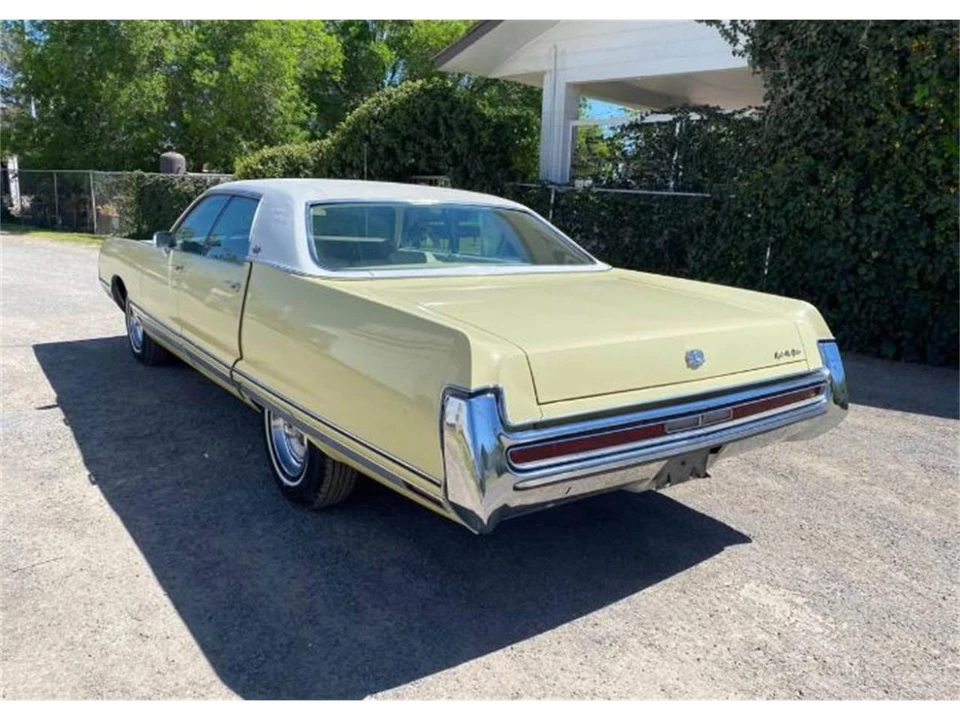1972 Chrysler New Yorker - Image 17 of 21