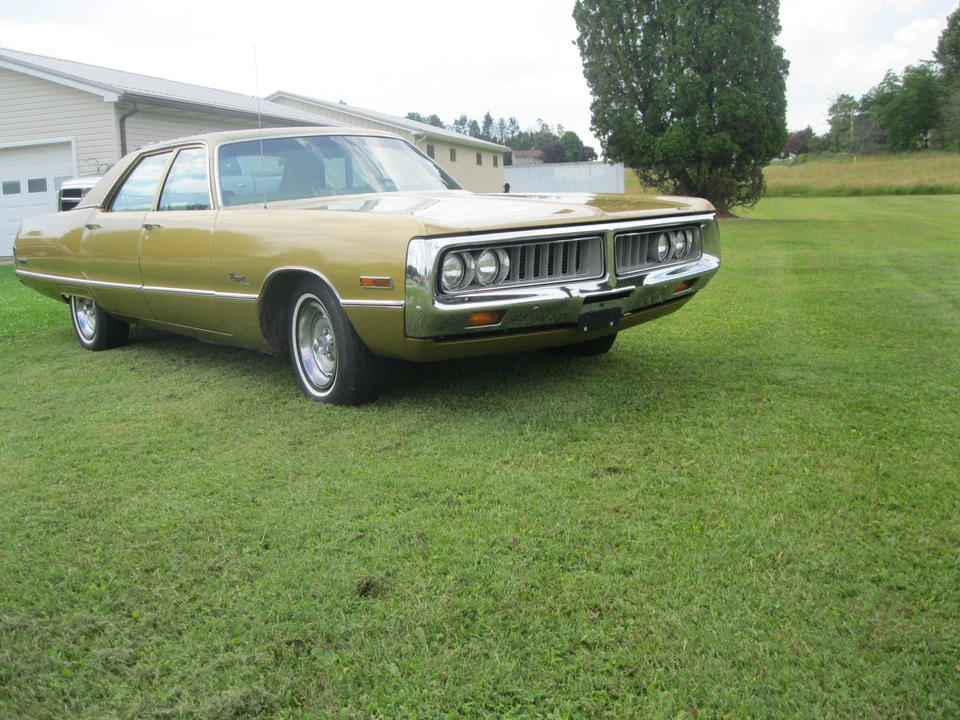 1972 Chrysler Newport - Image 2 of 31