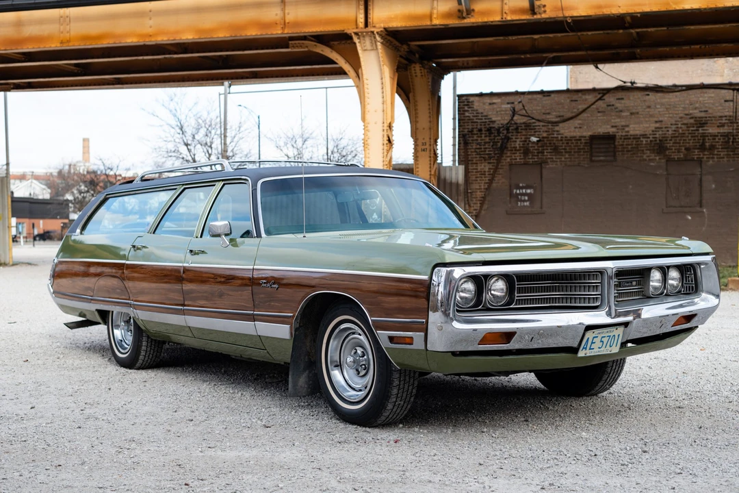 1972 Chrysler Town & Country - Image 4 of 31
