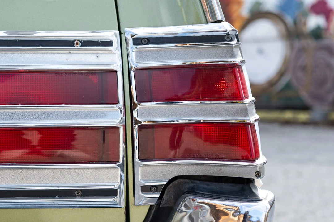 1972 Chrysler Town & Country - Image 23 of 31