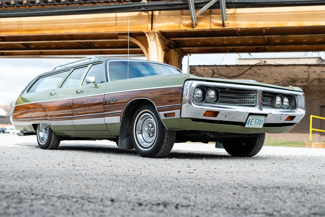 1972 Chrysler Town & Country - Image 12 of 31
