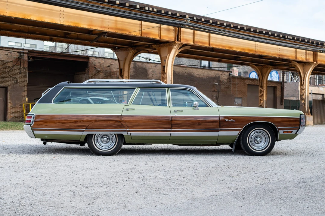 1972 Chrysler Town & Country - Image 5 of 31
