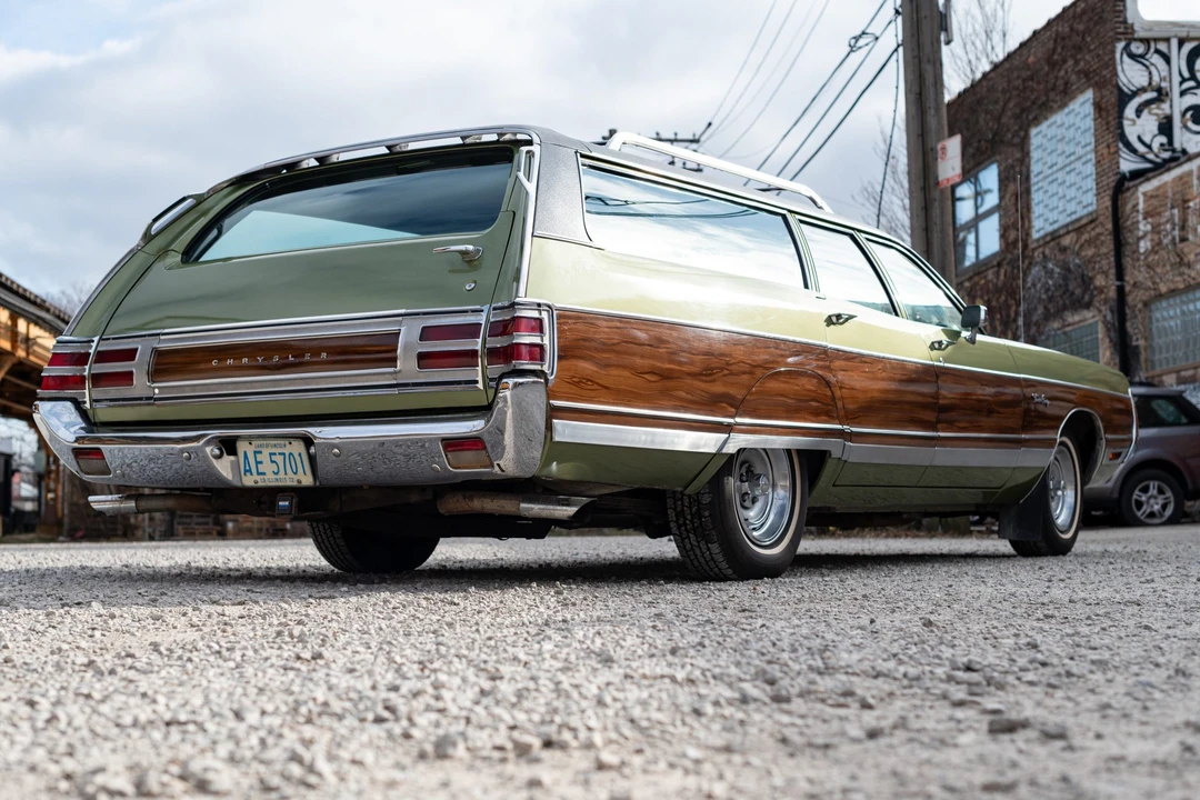 1972 Chrysler Town & Country - Image 13 of 31