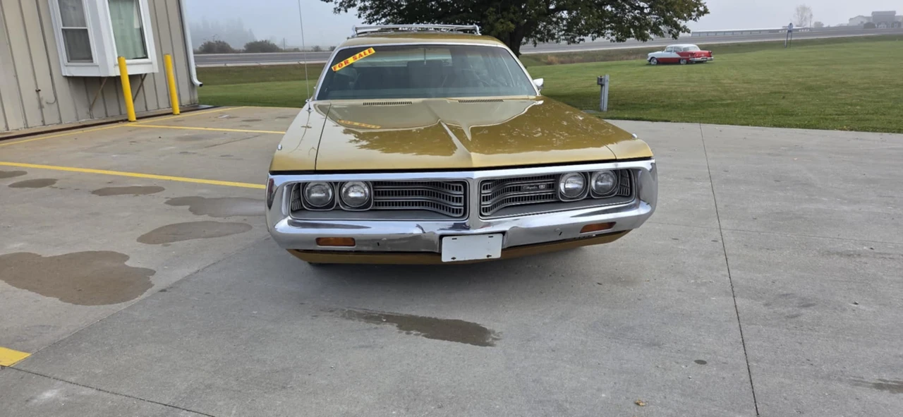 1972 Chrysler Town & Country - Image 9 of 31