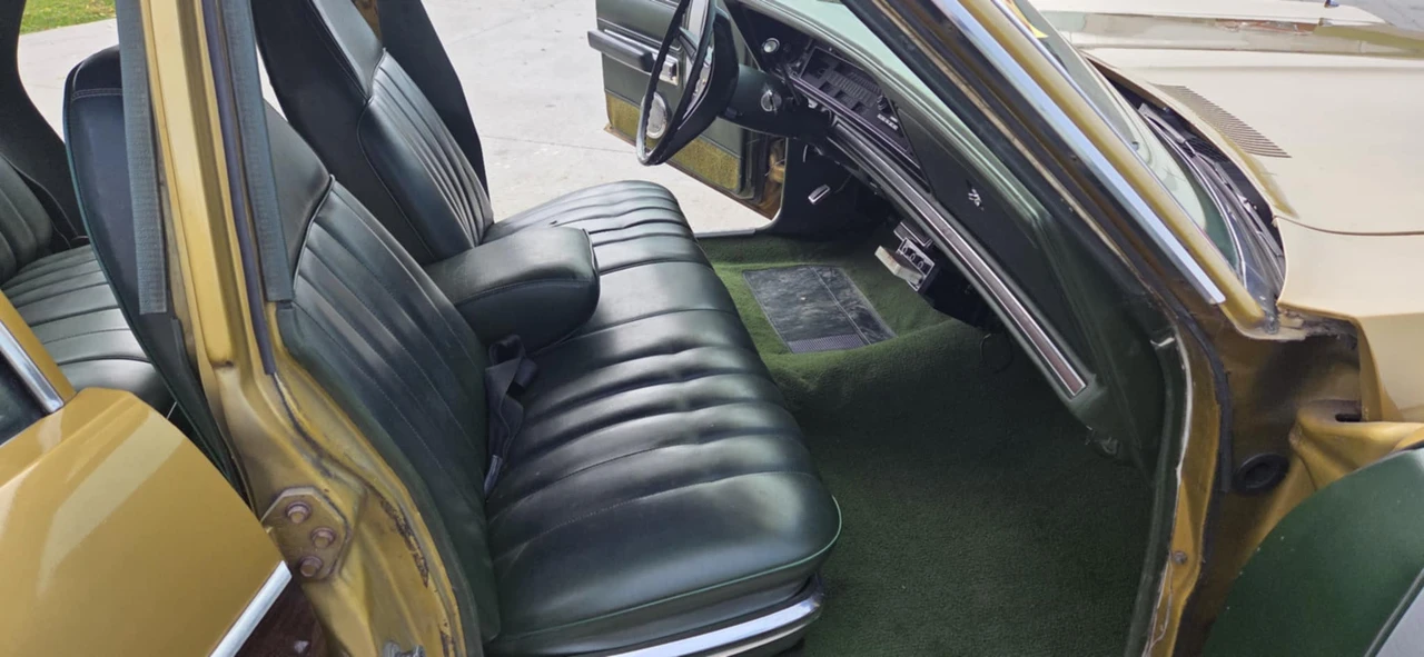 1972 Chrysler Town & Country - Image 28 of 31