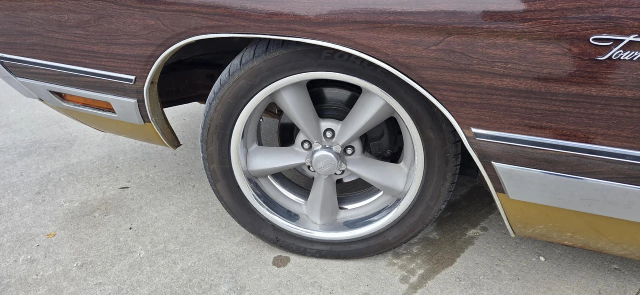 1972 Chrysler Town & Country - Image 17 of 31