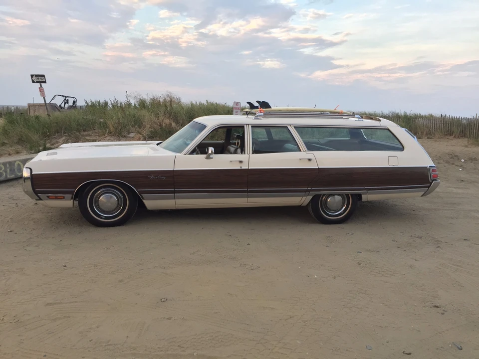 1972 Chrysler Town & Country - Image 4 of 31