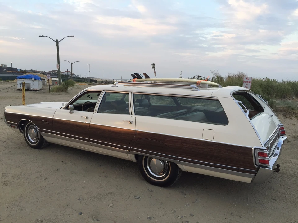 1972 Chrysler Town & Country - Image 5 of 31