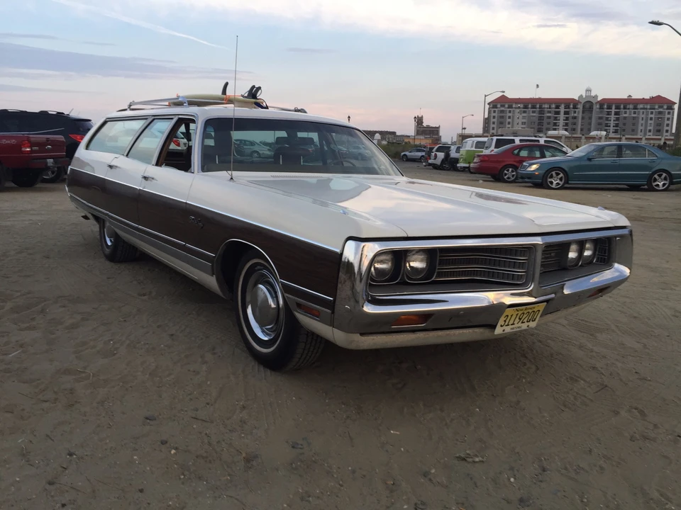 1972 Chrysler Town & Country - Image 10 of 31