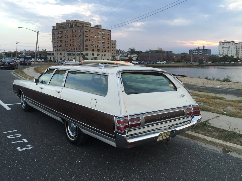 1972 Chrysler Town & Country - Image 17 of 31