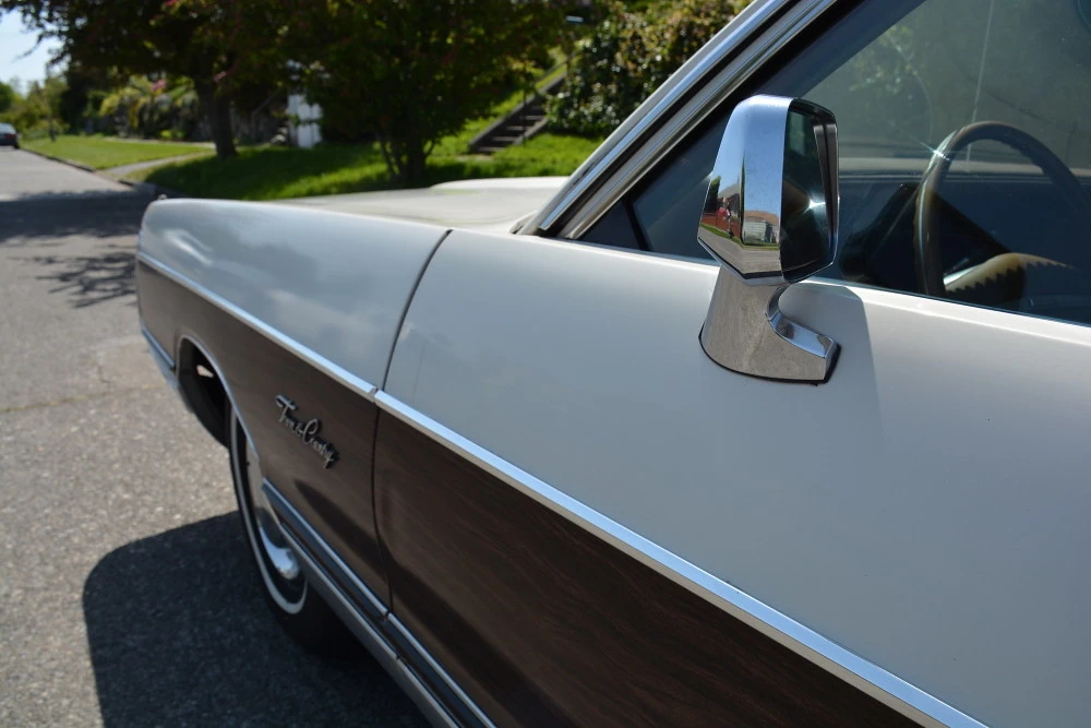 1972 Chrysler Town & Country - Image 11 of 29