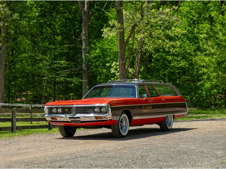 1972 Chrysler Town & Country - Image 2 of 31