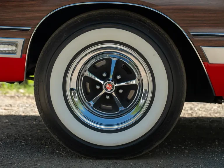 1972 Chrysler Town & Country - Image 16 of 31