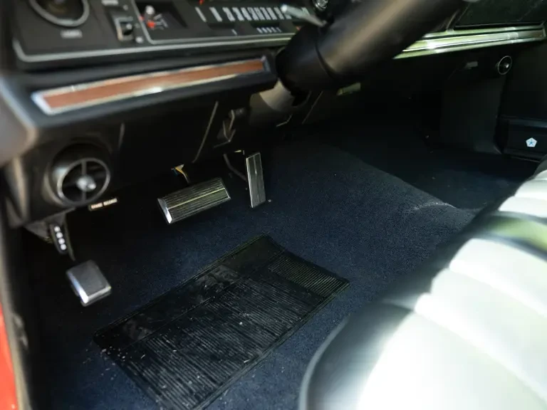 1972 Chrysler Town & Country - Image 30 of 31