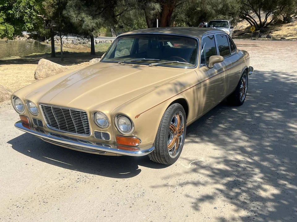 1972 Jaguar XJ Series 1 - Image 8 of 24