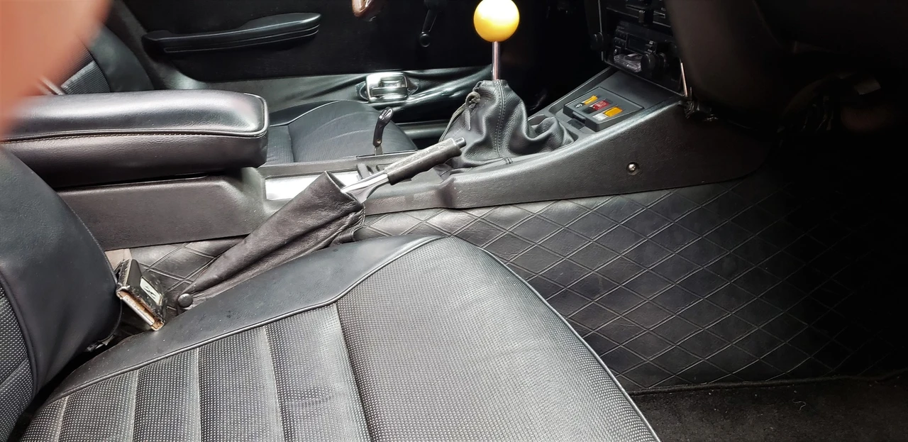 1972 Nissan Fairlady Z 1st Gen - Image 25 of 31