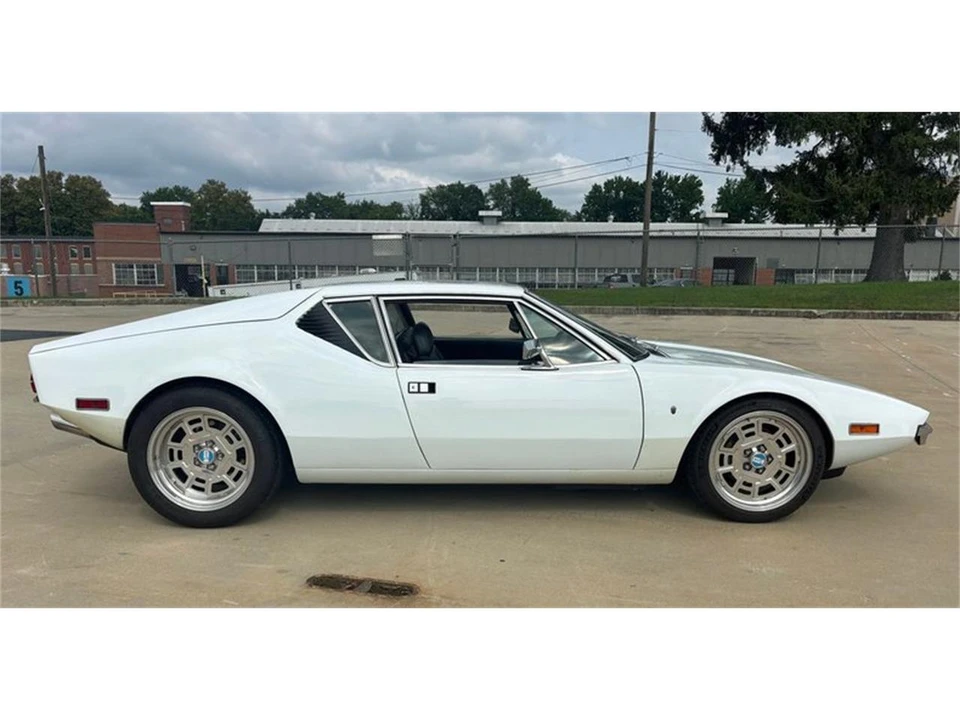 1972 DeTomaso Pantera - Image 2 of 31