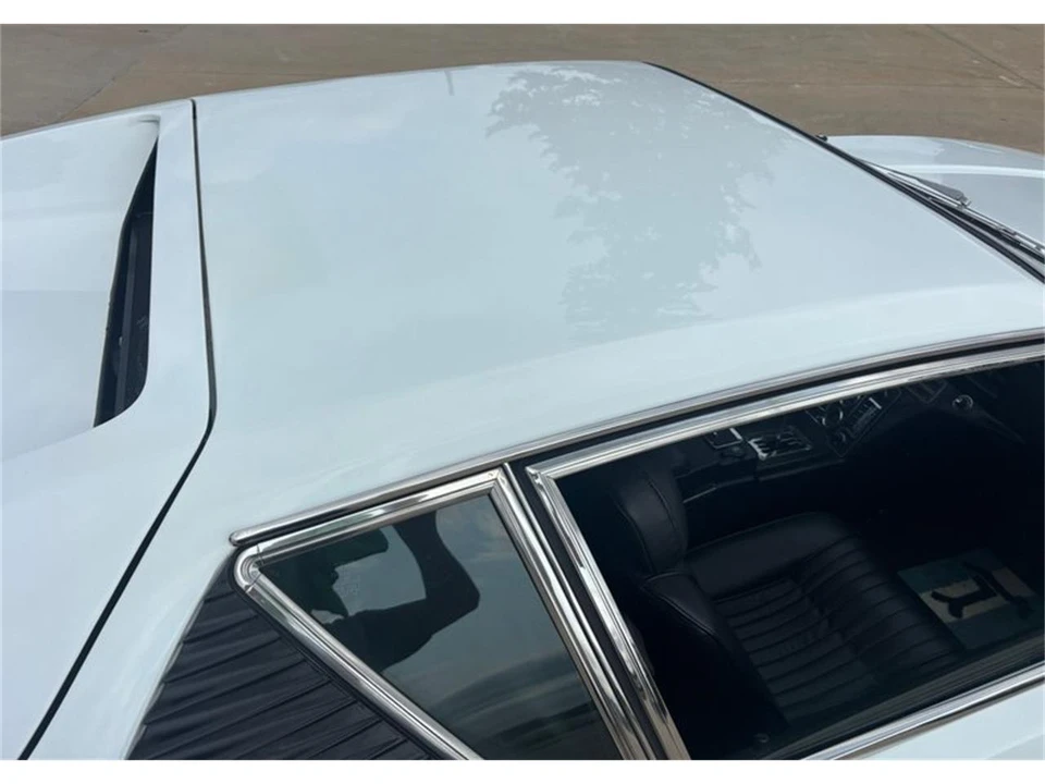 1972 DeTomaso Pantera - Image 26 of 31