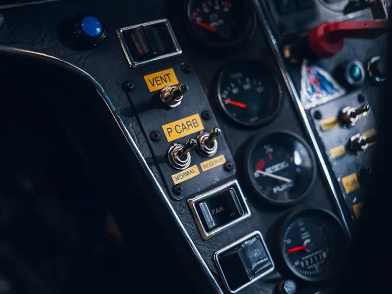 1972 DeTomaso Pantera - Image 24 of 31