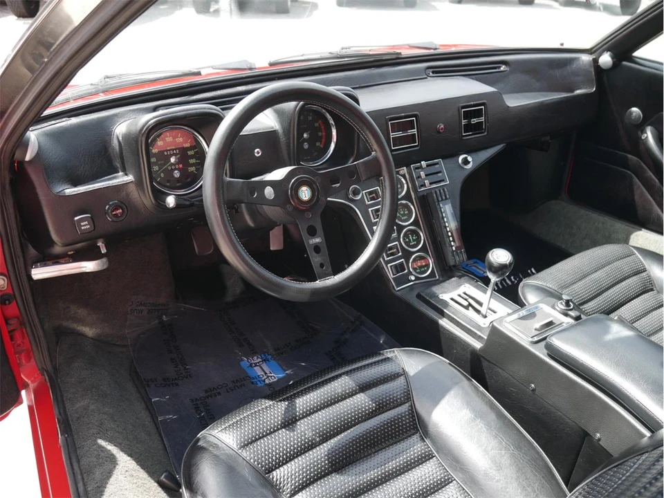 1972 DeTomaso Pantera - Image 10 of 31