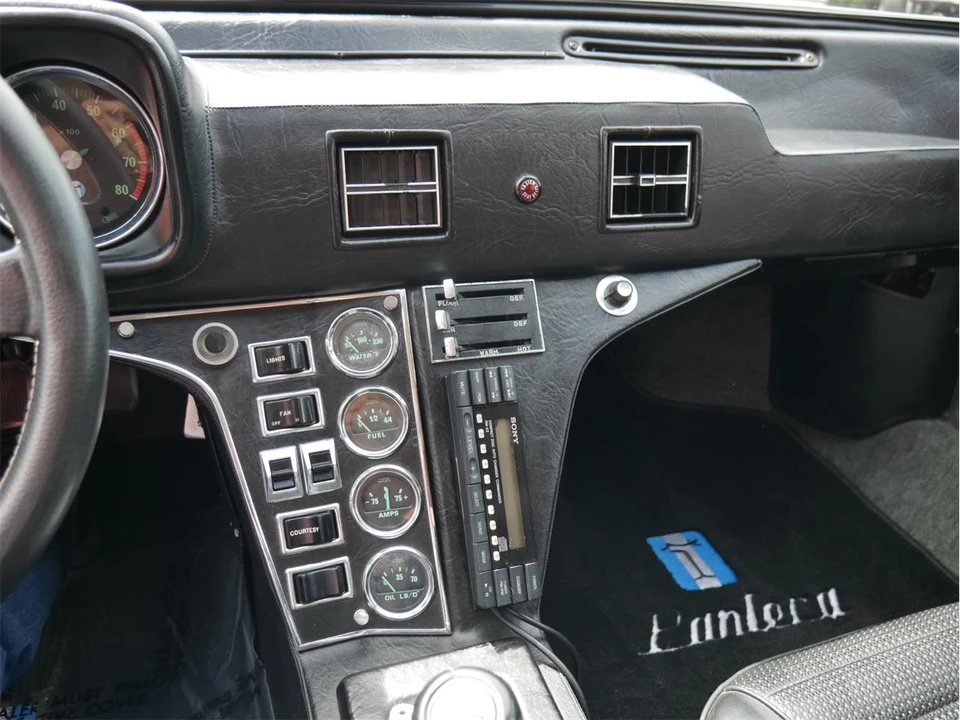 1972 DeTomaso Pantera - Image 15 of 31