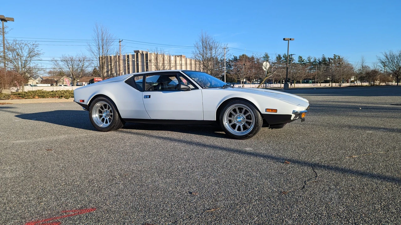 1972 DeTomaso Pantera - Image 9 of 31