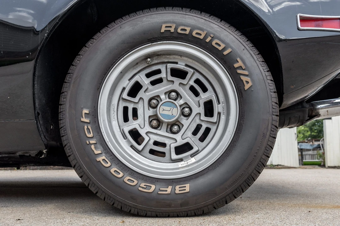 1972 DeTomaso Pantera - Image 26 of 31