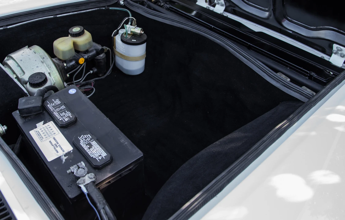 1972 DeTomaso Pantera - Image 25 of 31