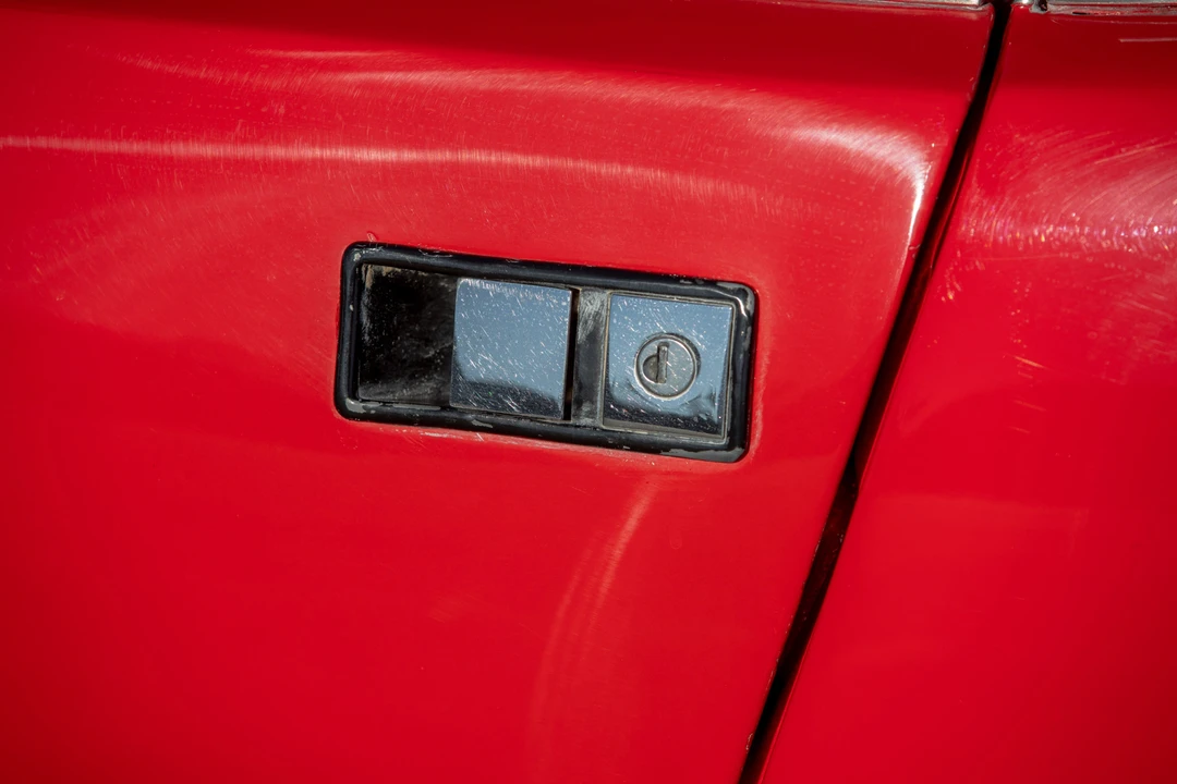 1972 DeTomaso Pantera - Image 26 of 31