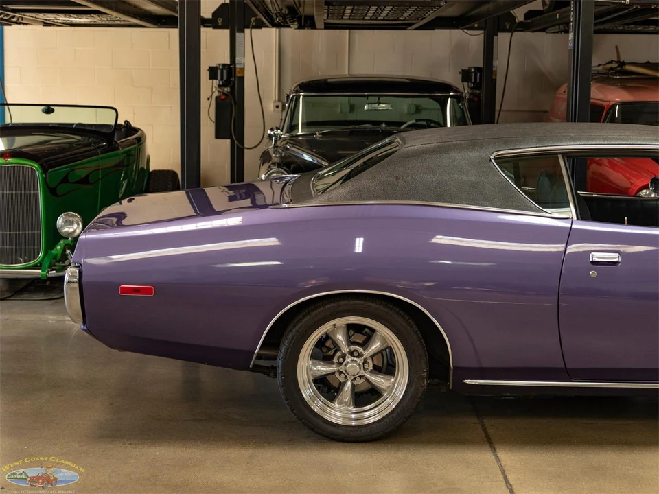1972 Dodge 330 & 440 & 880 - Image 2 of 31