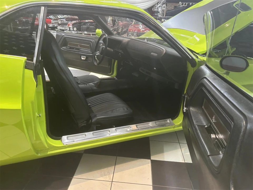 1972 Dodge Challenger 1st Gen - Image 28 of 31