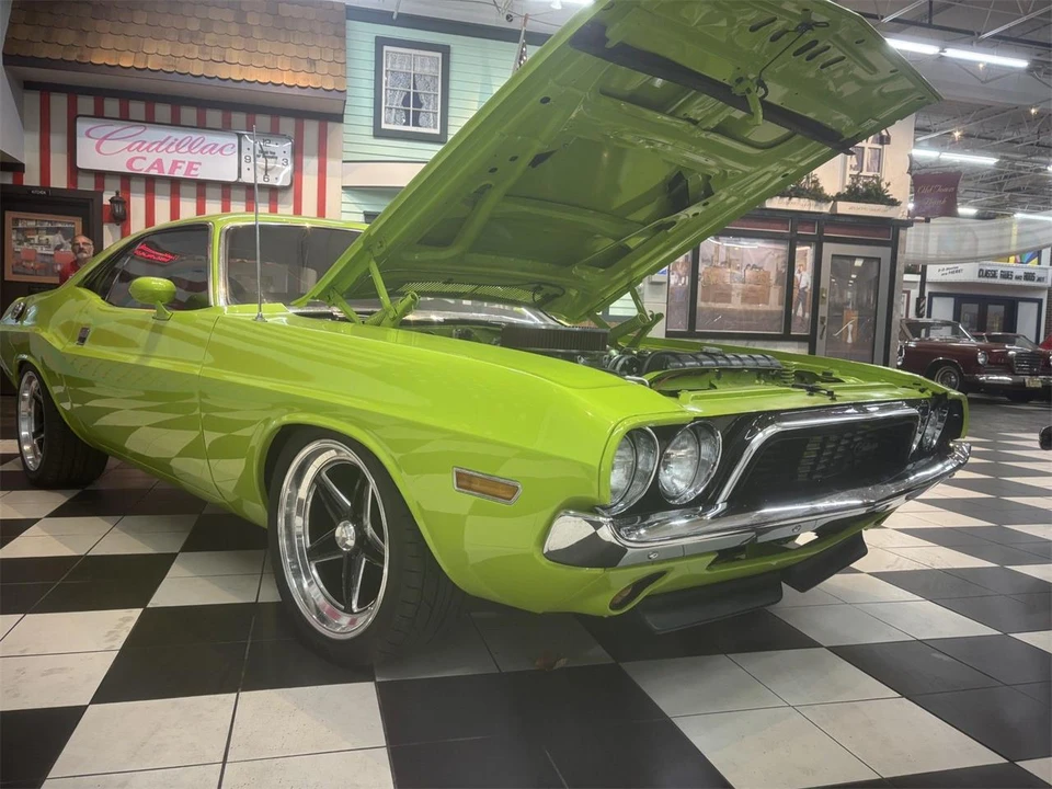 1972 Dodge Challenger 1st Gen - Image 16 of 31