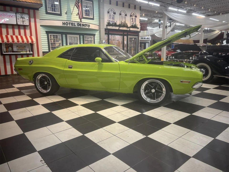 1972 Dodge Challenger 1st Gen - Image 15 of 31