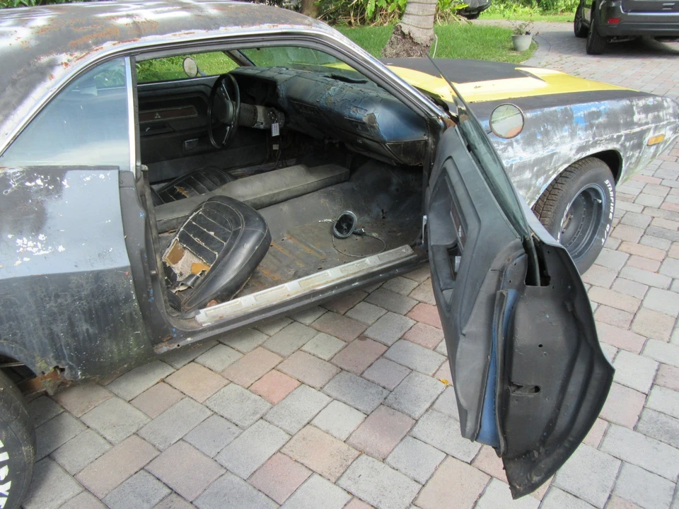 1972 Dodge Challenger 1st Gen - Image 15 of 25
