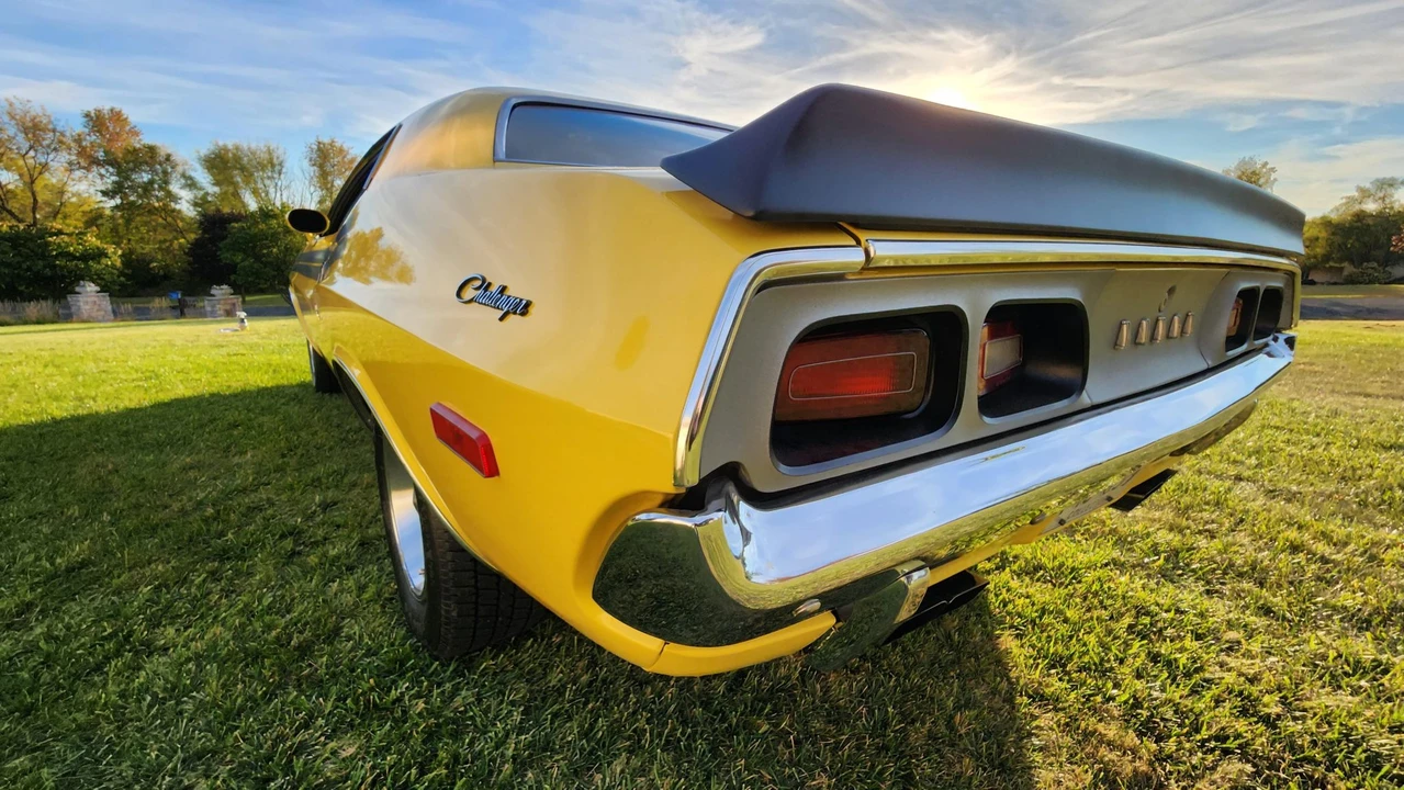 1972 Dodge Challenger 1st Gen - Image 8 of 31
