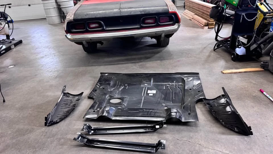 1972 Dodge Challenger 1st Gen - Image 6 of 8