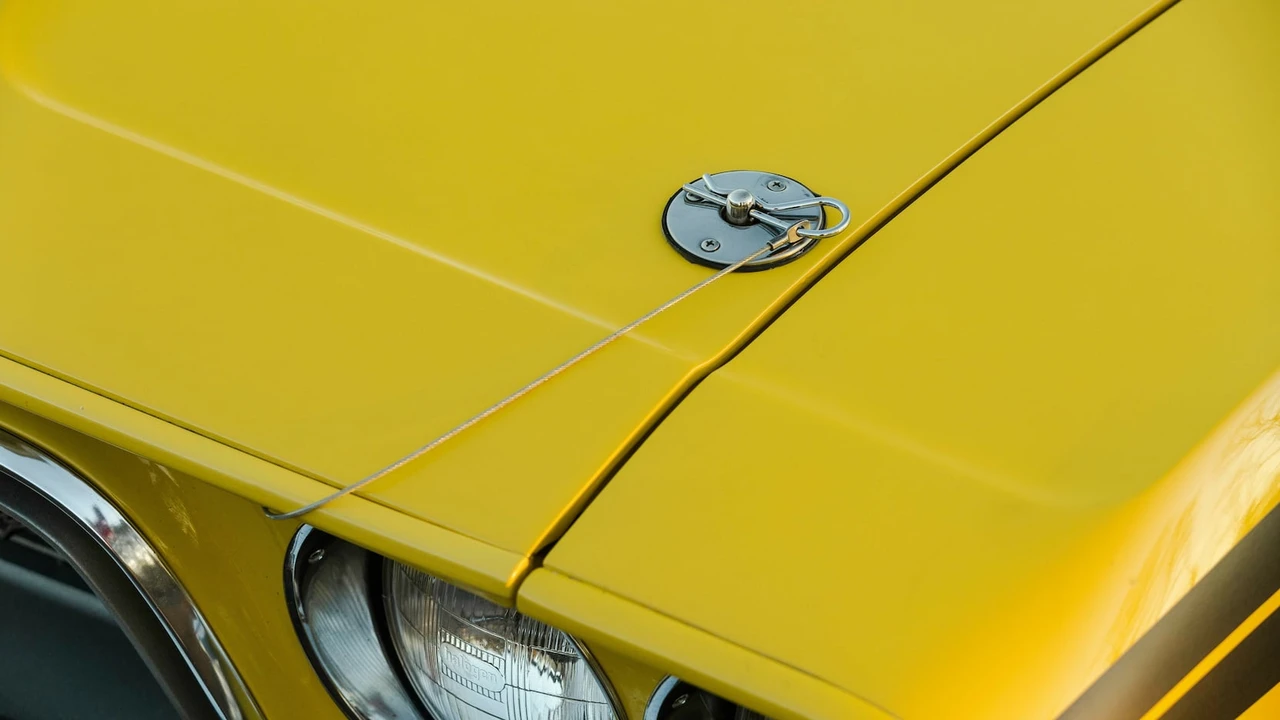 1972 Dodge Challenger 1st Gen - Image 15 of 31