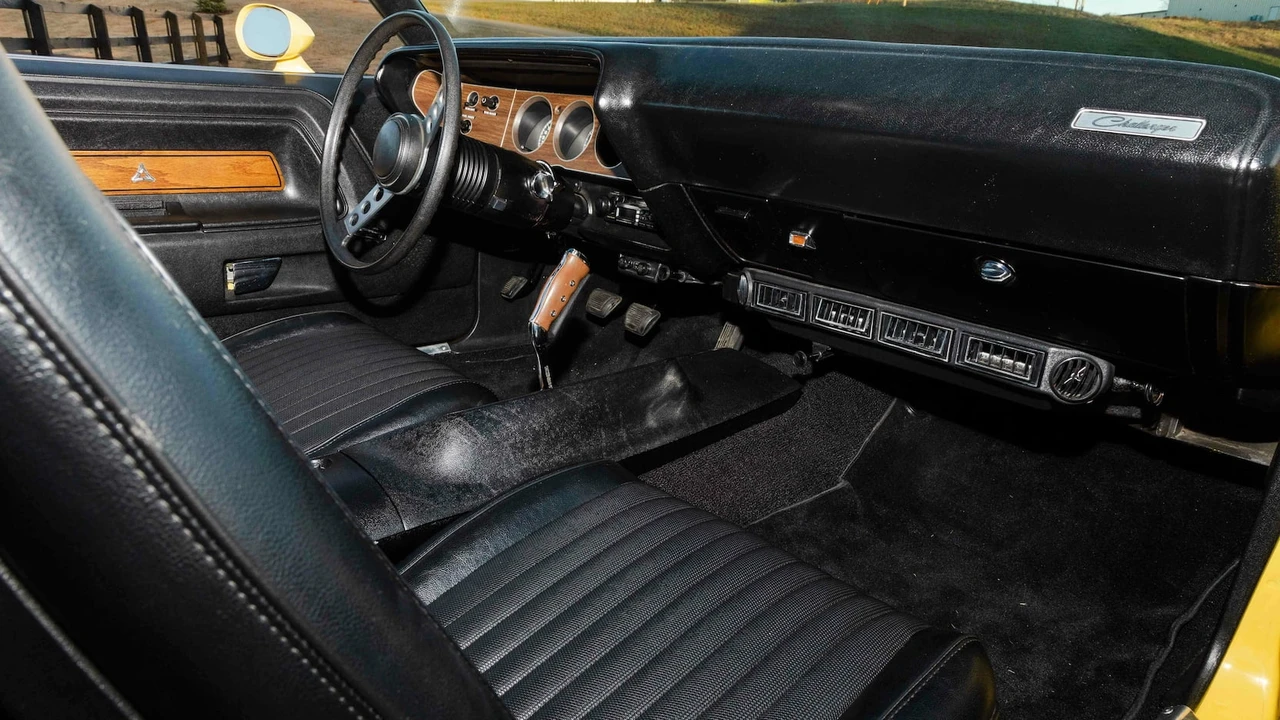 1972 Dodge Challenger 1st Gen - Image 5 of 31