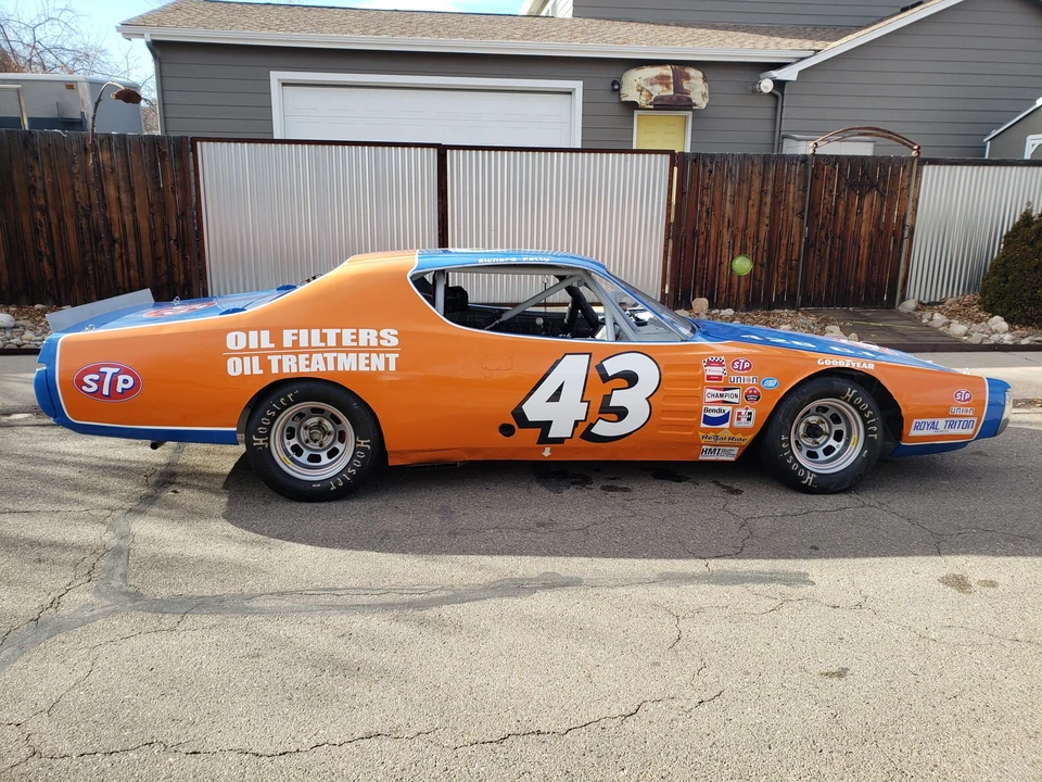 1972 Dodge Charger 3rd Gen - Image 19 of 31