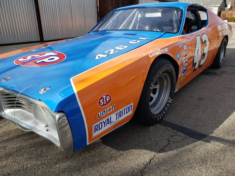 1972 Dodge Charger 3rd Gen - Image 24 of 31