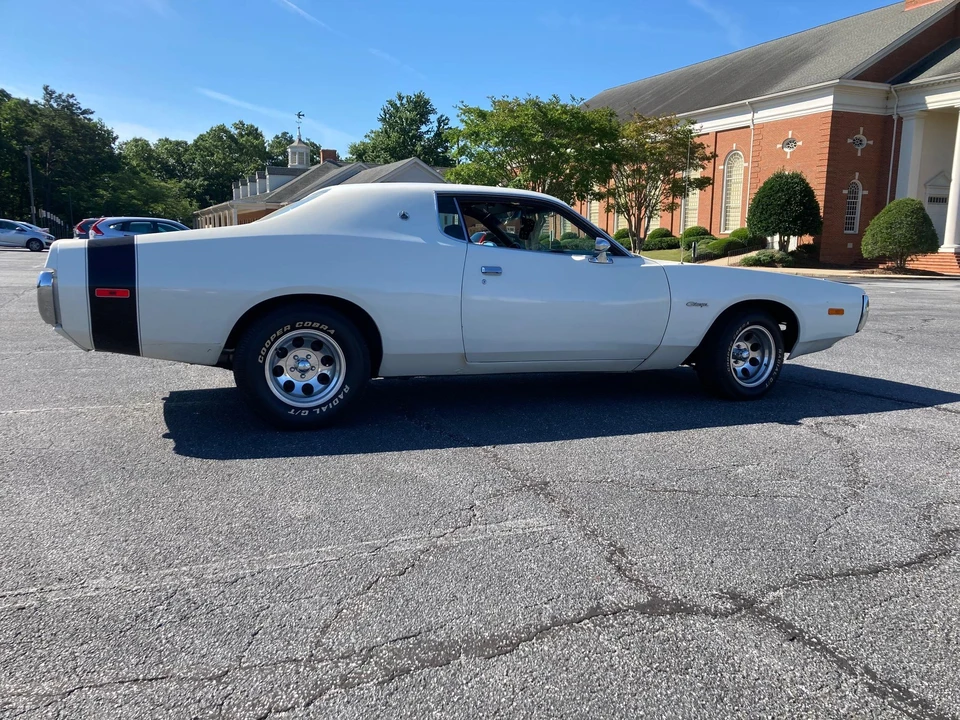 1972 Dodge Charger 3rd Gen - Image 19 of 31
