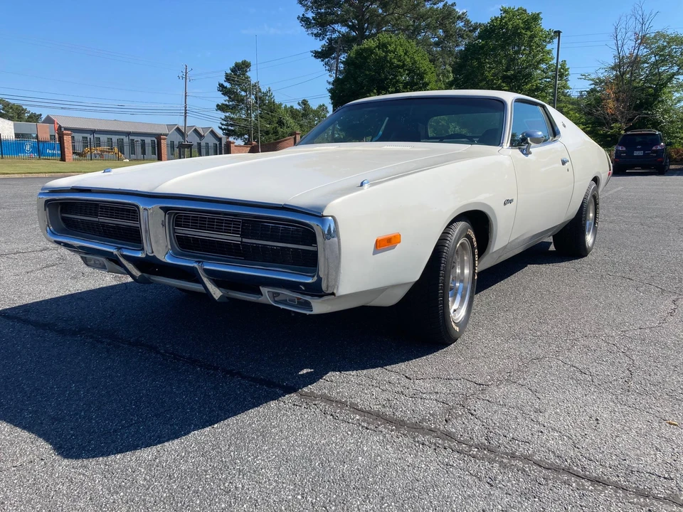 1972 Dodge Charger 3rd Gen - Image 2 of 31
