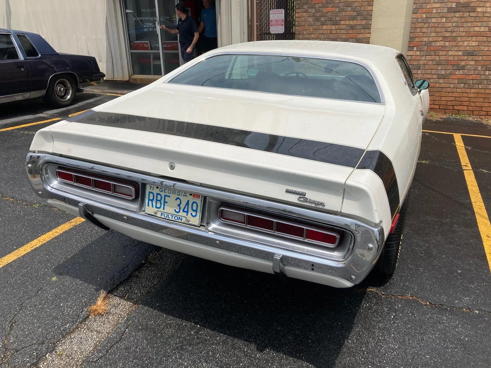 1972 Dodge Charger 3rd Gen - Image 15 of 31