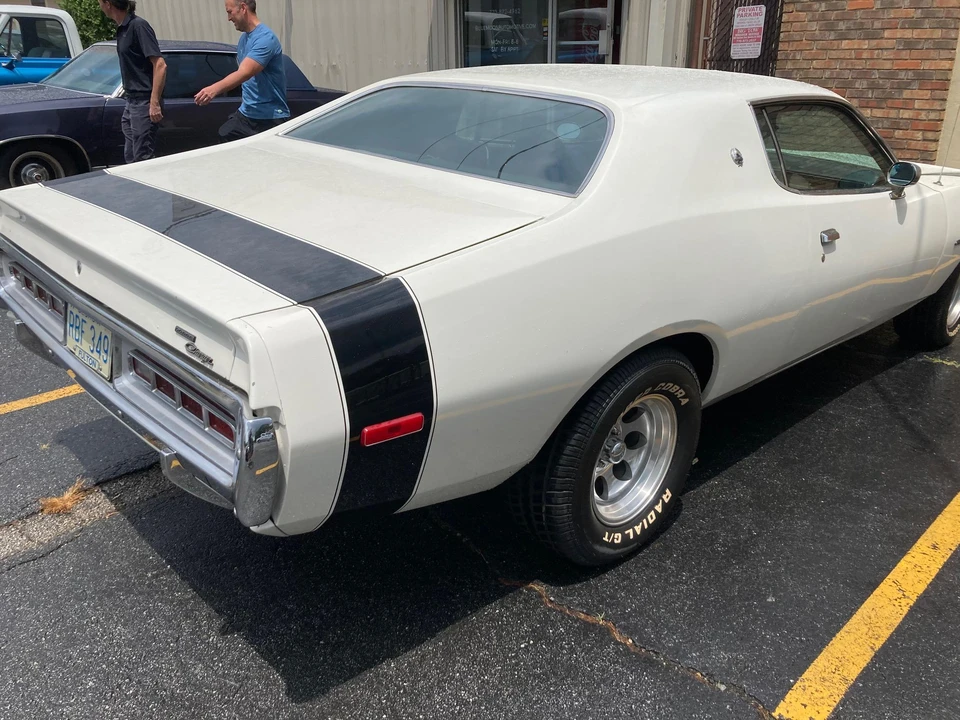 1972 Dodge Charger 3rd Gen - Image 16 of 31